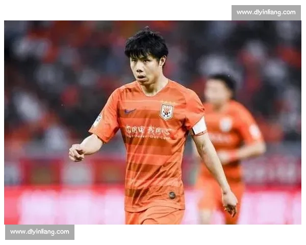 香港东方迎战广州恒大掀起南粤足坛焦点对决之夜实力碰撞谁主沉浮