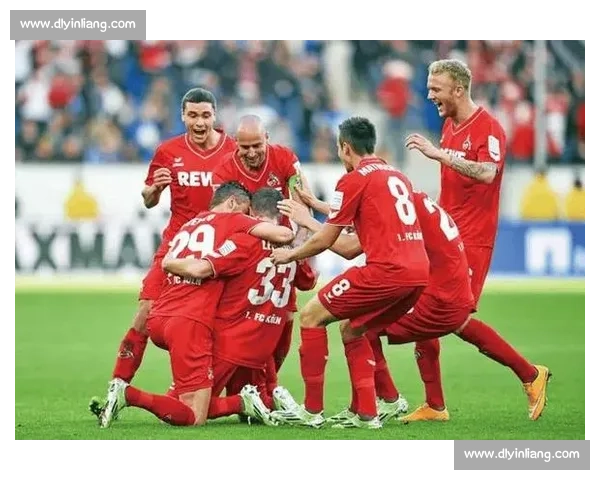 阿贾克斯对阵曼联经典对决视频回顾红魔攻防全景解析欧战巅峰精彩瞬间深度解析 阿贾克斯对阵曼联经典对决视频回顾红魔攻防全景解析欧战巅峰精彩瞬间深度解析